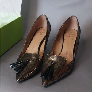 Banana Republic Avila Pump